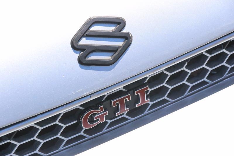 1998 SUZUKI SWIFT GTi