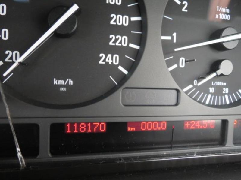 2004 BMW X5 3.0i E53