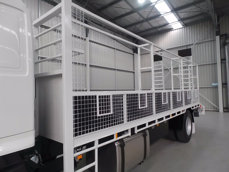2016 HINO GH 1728-500 Series GH 1728-500 Series Truck