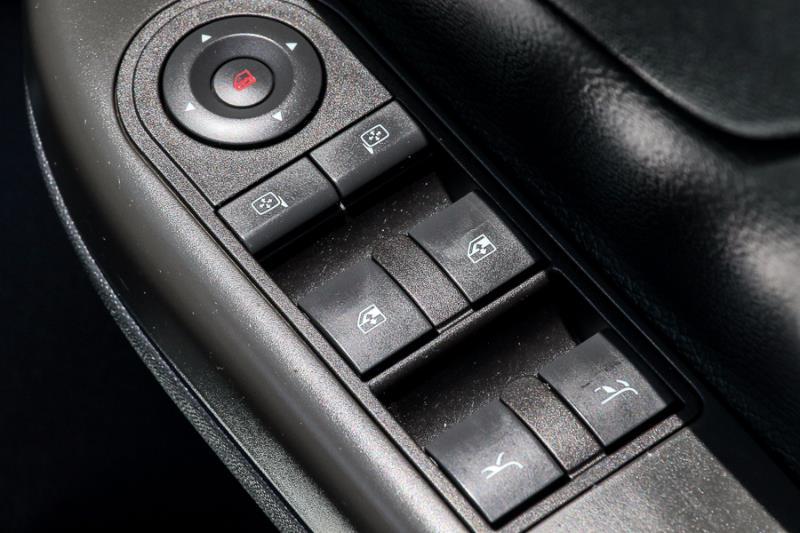 2006 HOLDEN TIGRA XC