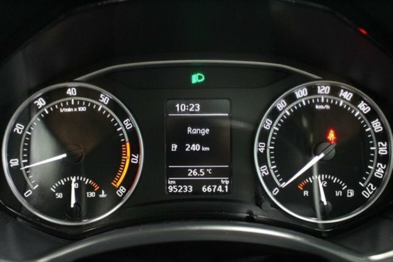 2010 SKODA OCTAVIA RS 147 TSI 1Z MY10