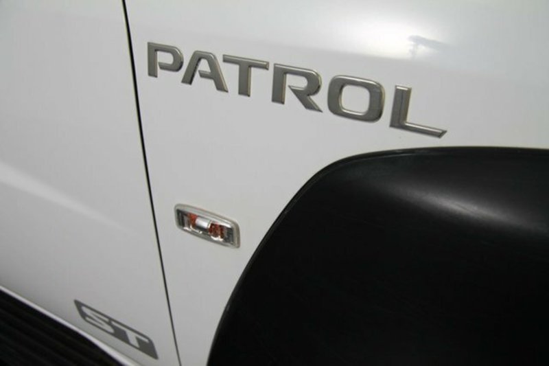 2011 NISSAN PATROL ST (4x4) GU MY08