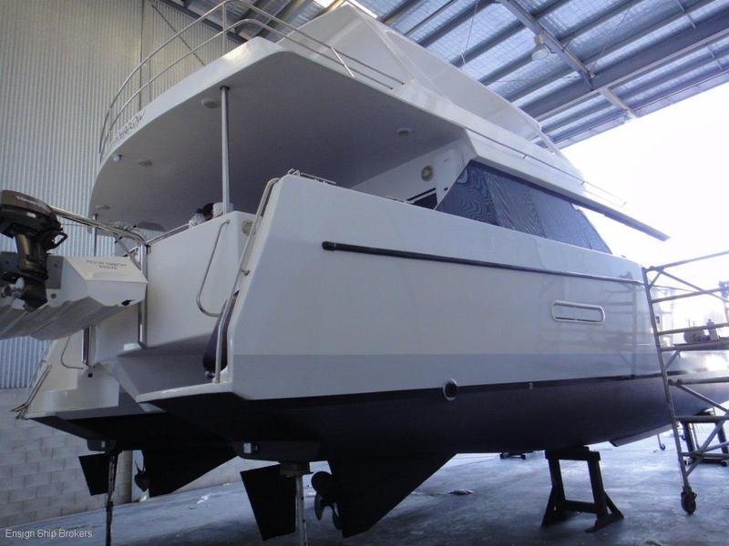Explorer 40 Powercat