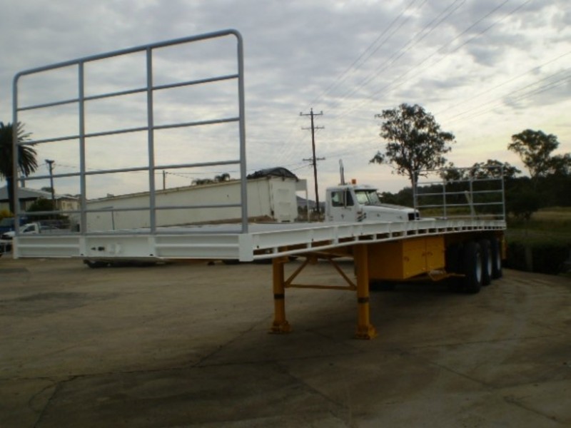 2012 Southern Cross Flat top RT LeadMid Trailer