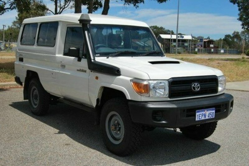 2010 TOYOTA LANDCRUISER Workmate Troopcarrier VDJ78R MY10