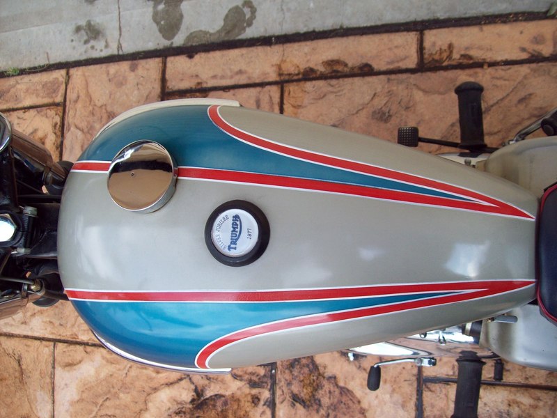 1977 TRIUMPH BONNEVILLE T140