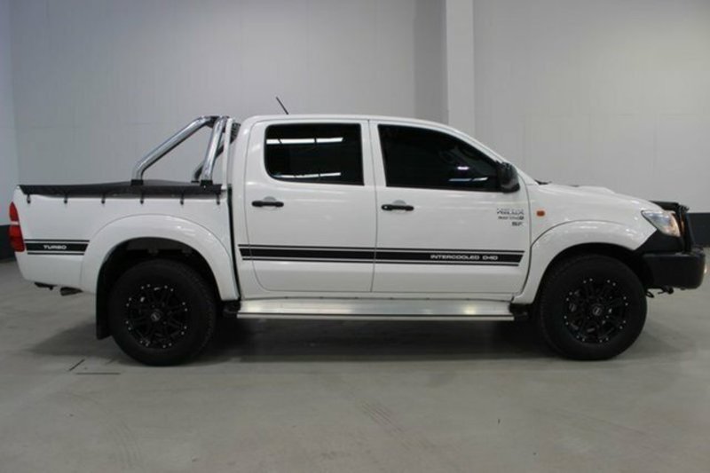 2012 TOYOTA HILUX SR (4x4) KUN26R MY12