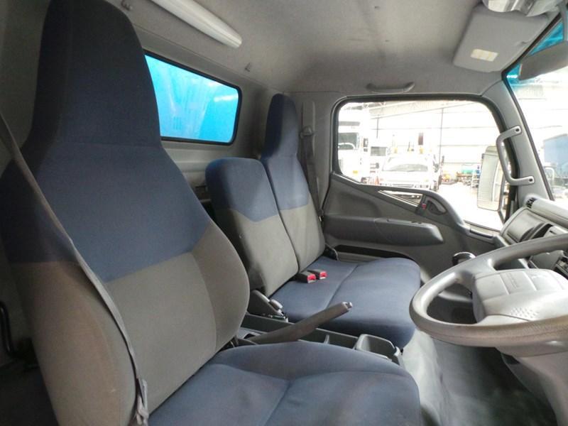2010 FUSO CANTER PANTECH