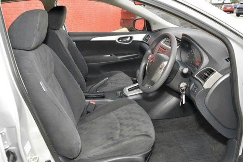 2013 NISSAN PULSAR ST B17