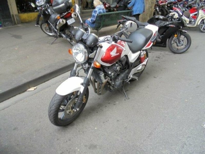 2017 HONDA CB400