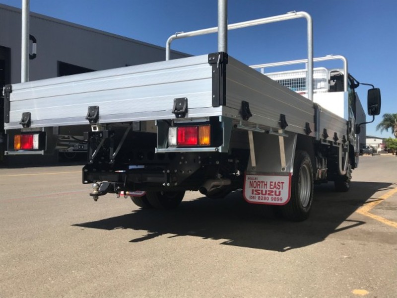 2017 ISUZU NPR 45 155 TRADEPACK NPR 45 155 Truck