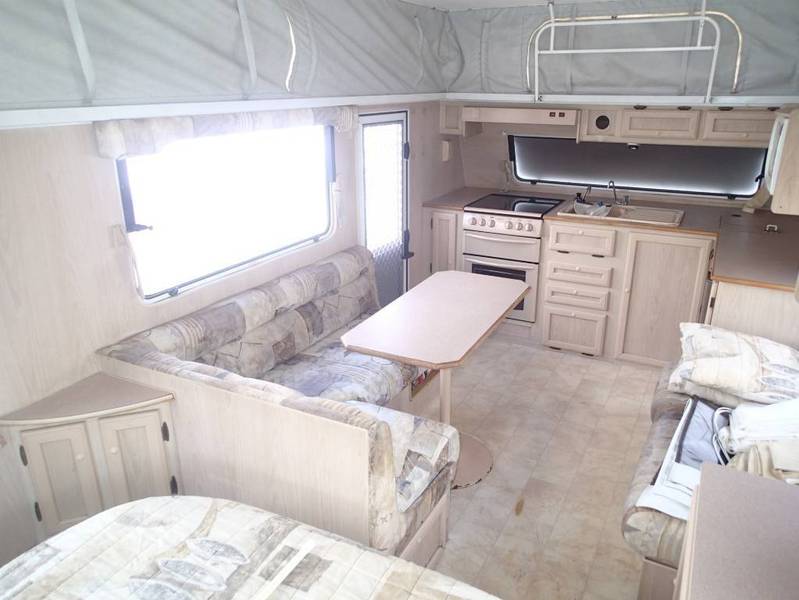 2001 JAYCO WESTPORT 19