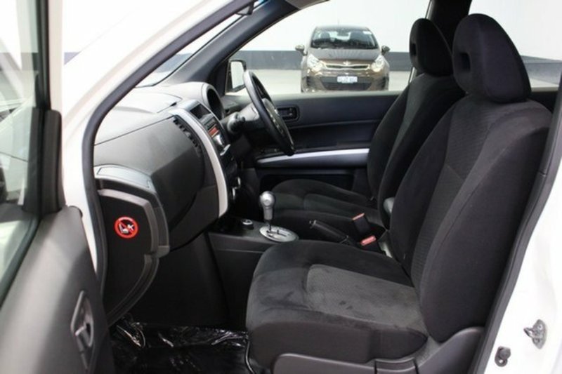 2010 NISSAN X-TRAIL ST (4x4) T31 MY10