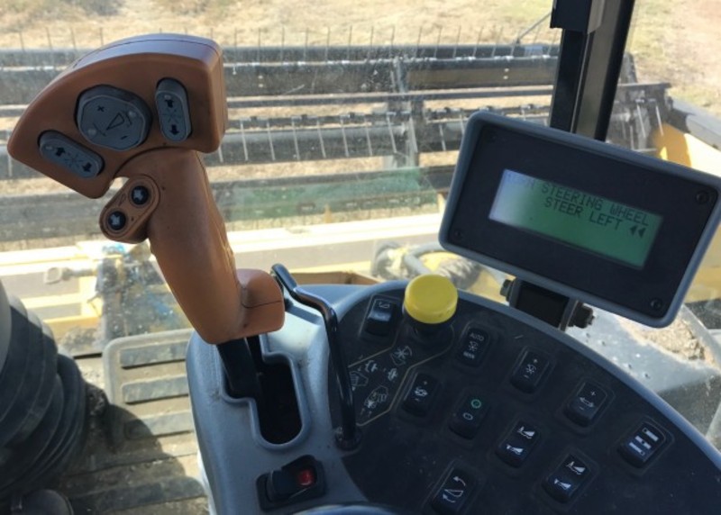 2009 NEW HOLLAND H8080 Windrowers