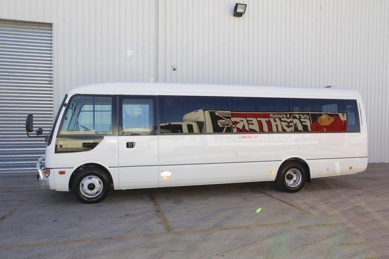 2016 FUSO Rosa Rosa Bus