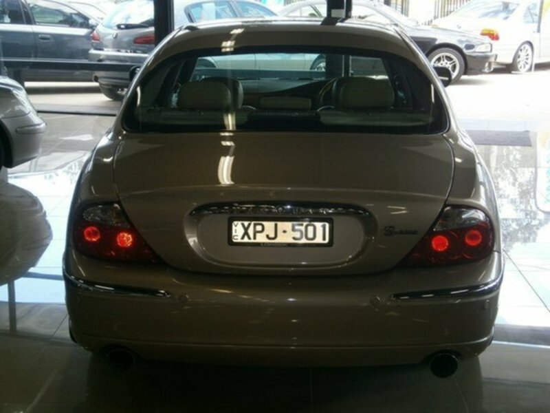 2000 JAGUAR S TYPE V8 SE