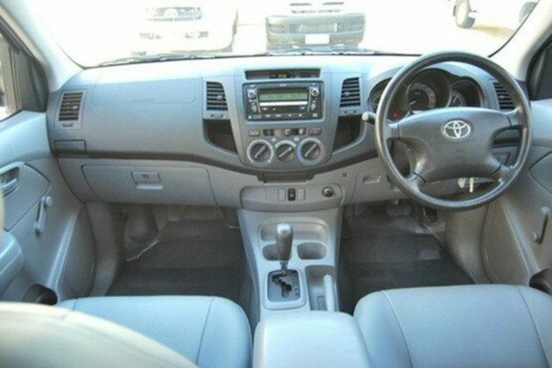 2011 TOYOTA HILUX Workmate Double Cab TGN16R MY12