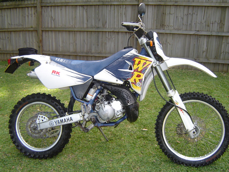 1997 YAMAHA WR 200R