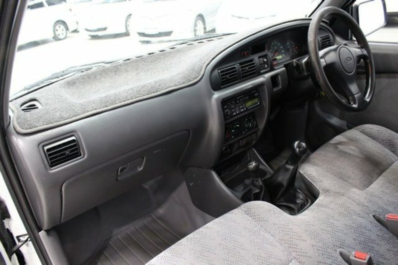 2002 FORD COURIER GL PE