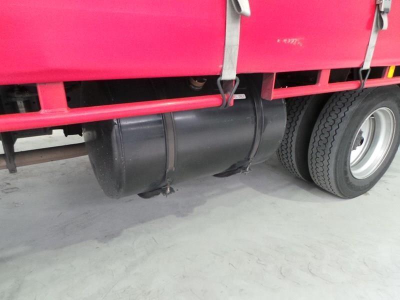 2004 FUSO FIGHTER FK617 TAUTLINER