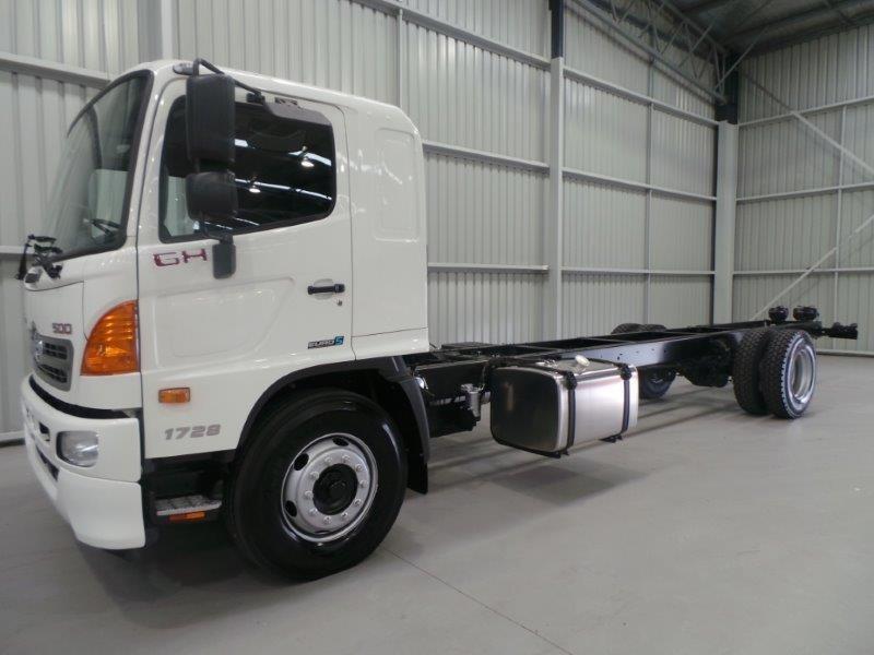 2015 HINO 1728 XXL AIR