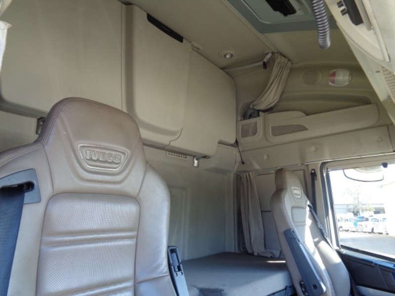2015 IVECO Stralis 560 E5 Truck