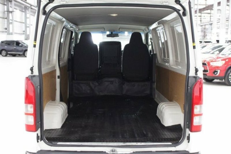 2013 TOYOTA HIACE LWB TRH201R MY12 UPGRADE
