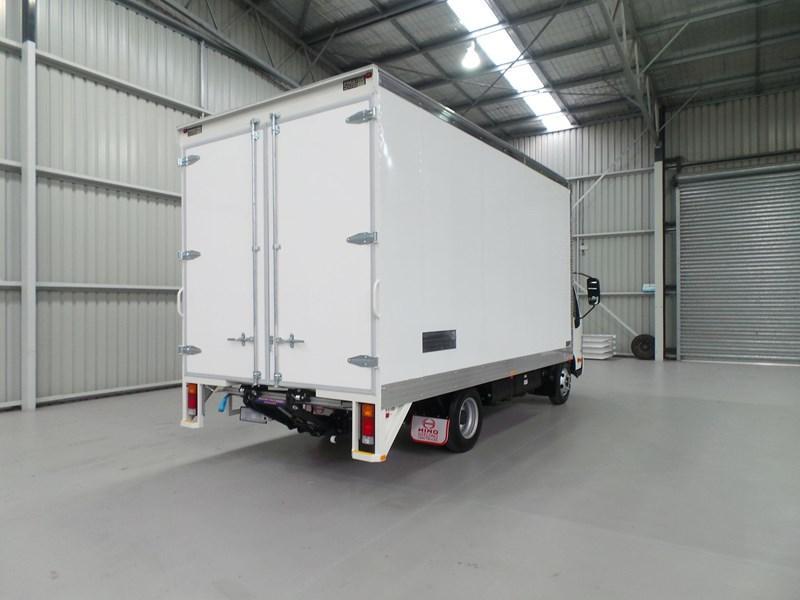 2017 HINO 300 SERIES - 716