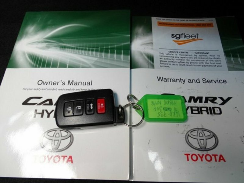 2014 TOYOTA CAMRY HYBRID H AVV50R