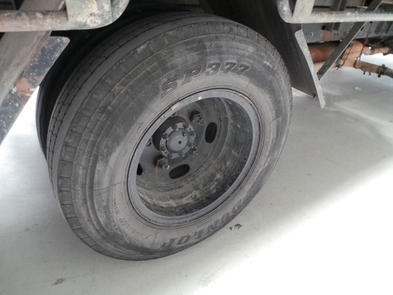 2001 TOYOTA DYNA TRAY TRUCK