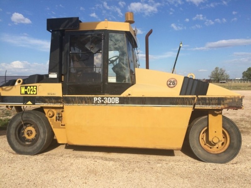 1999 CATERPILLAR PS300 PS300 RollerCompacting