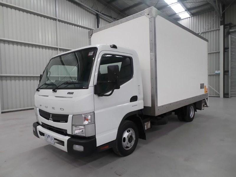 2012 FUSO CANTER 515