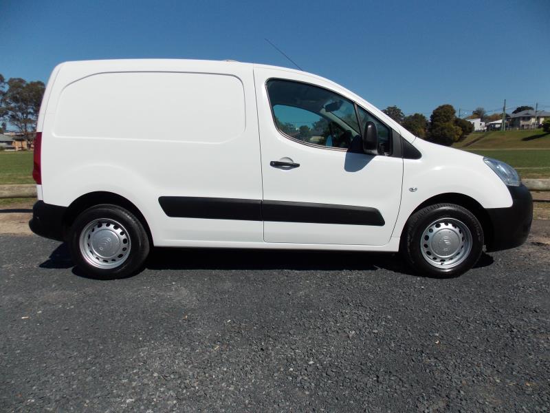 2011 CITROEN BERLINGO L1 B9C