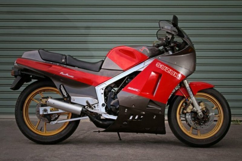 1986 SUZUKI RG400