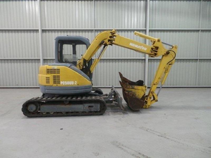 KOMATSU PC50UU-2 EXCAVATOR