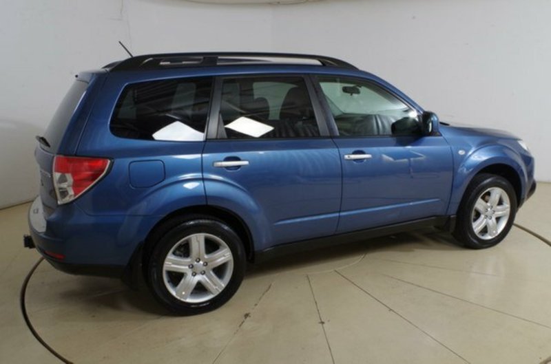 2010 SUBARU FORESTER XS MY10