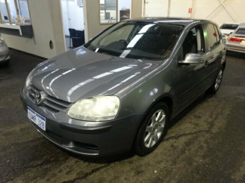 2005 VOLKSWAGEN GOLF 2.0 FSI COMFORTLINE 1K