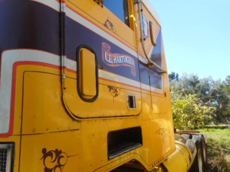 1983 MACK CRUISE-LINER Prime Mover CRUISE-LINER Truck