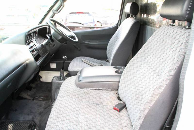 2002 TOYOTA HIACE RZH113R