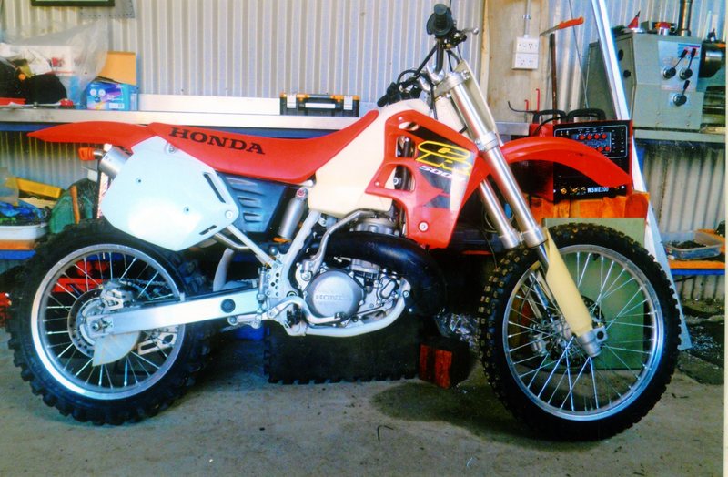 2000 HONDA CR 500R