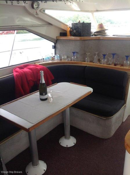 Integrity 37 Flybridge