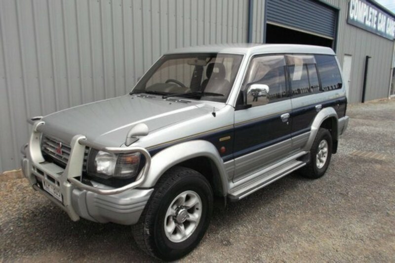 1995 MITSUBISHI PAJERO EXCEED GLS LWB (4x4) NJ