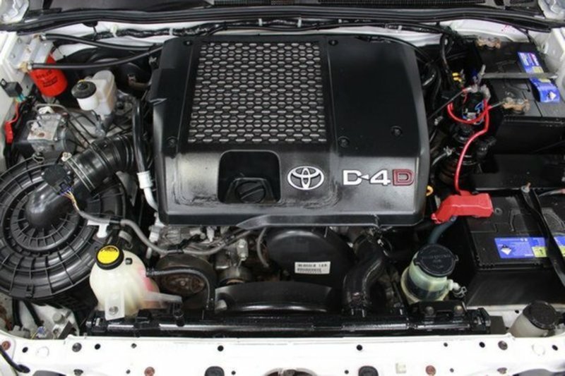 2009 TOYOTA HILUX SR5 (4x4) KUN26R 09 UPGRADE