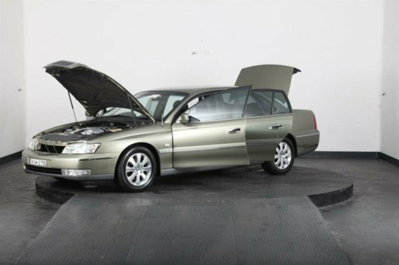 2004 HOLDEN STATESMAN V8 WK