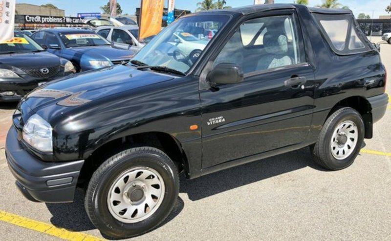 2001 SUZUKI GRAND VITARA JLX "CONVERTIBLE"