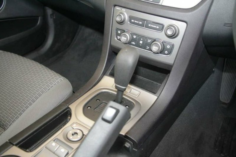 2013 HOLDEN COMMODORE OMEGA (LPG) VE II MY12.5