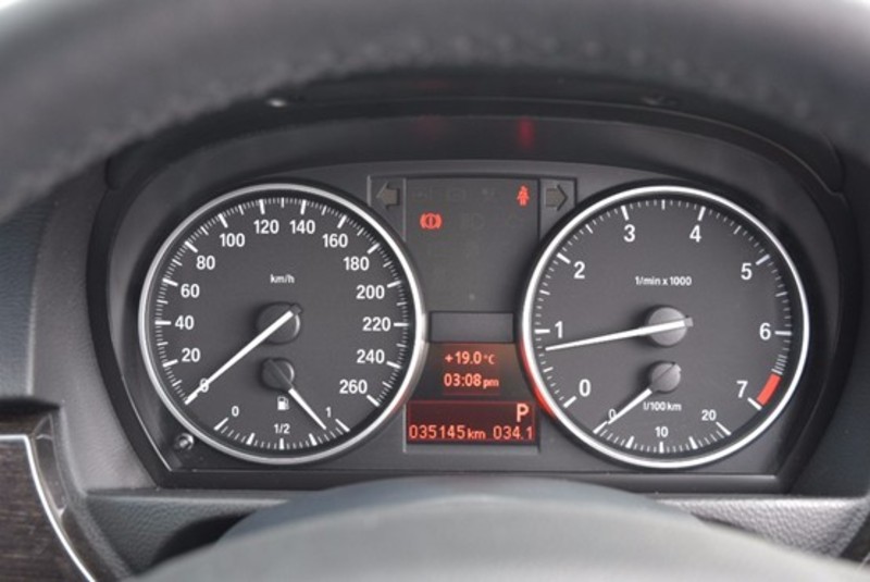 2011 BMW 320I LIFESTYLE E90
