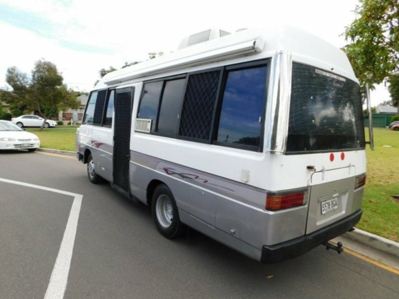 1983 MAZDA T3000