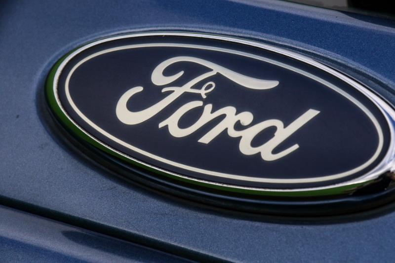 2005 FORD FOCUS LS
