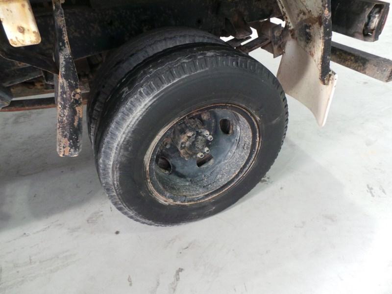 1999 DAIHATSU DELTA Factory Tipper